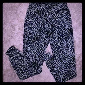 Cute Joggers with Pockets Size Small